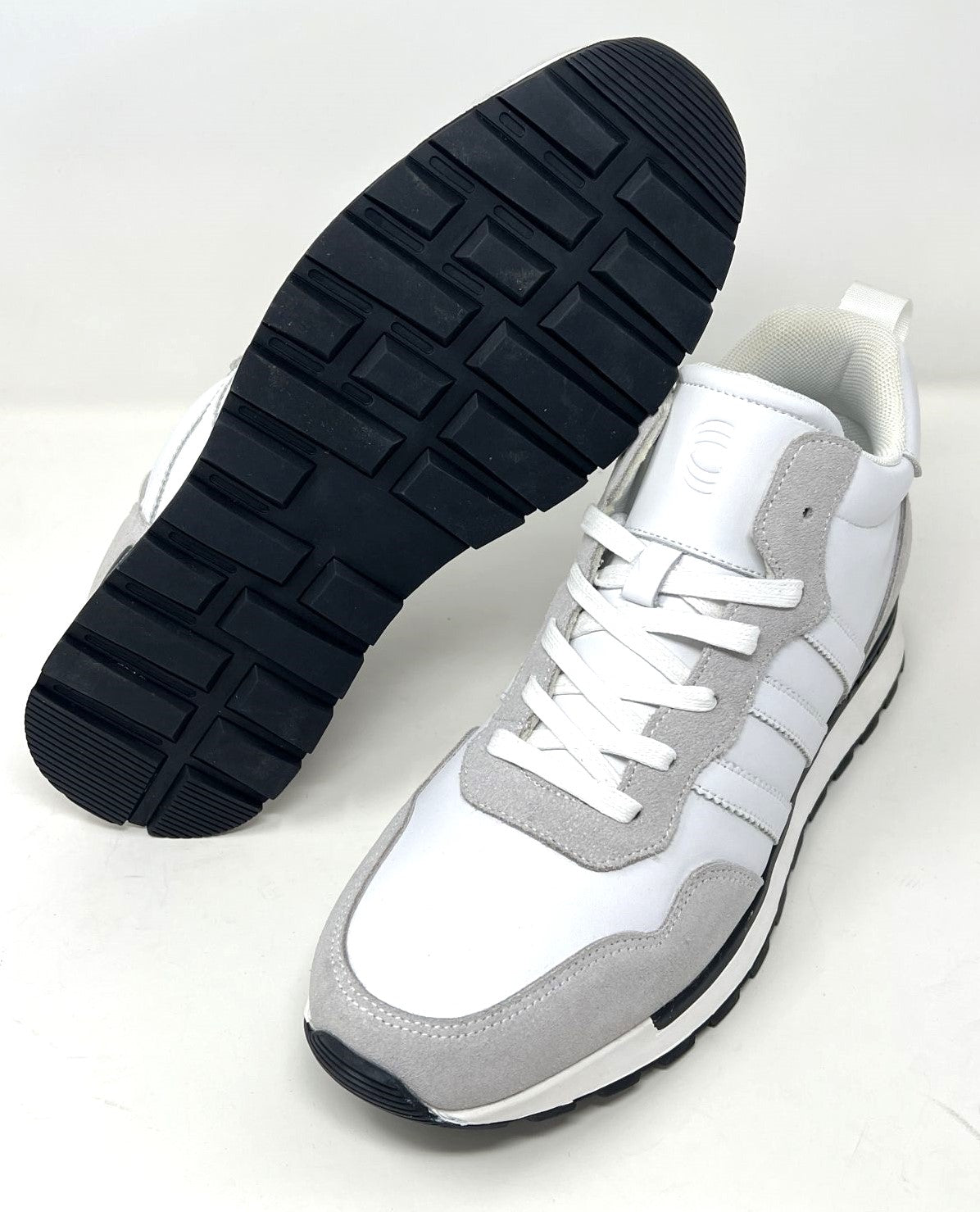 FSG0078 - 2.6 Inches Taller (White/Grey) - Size 9 Only